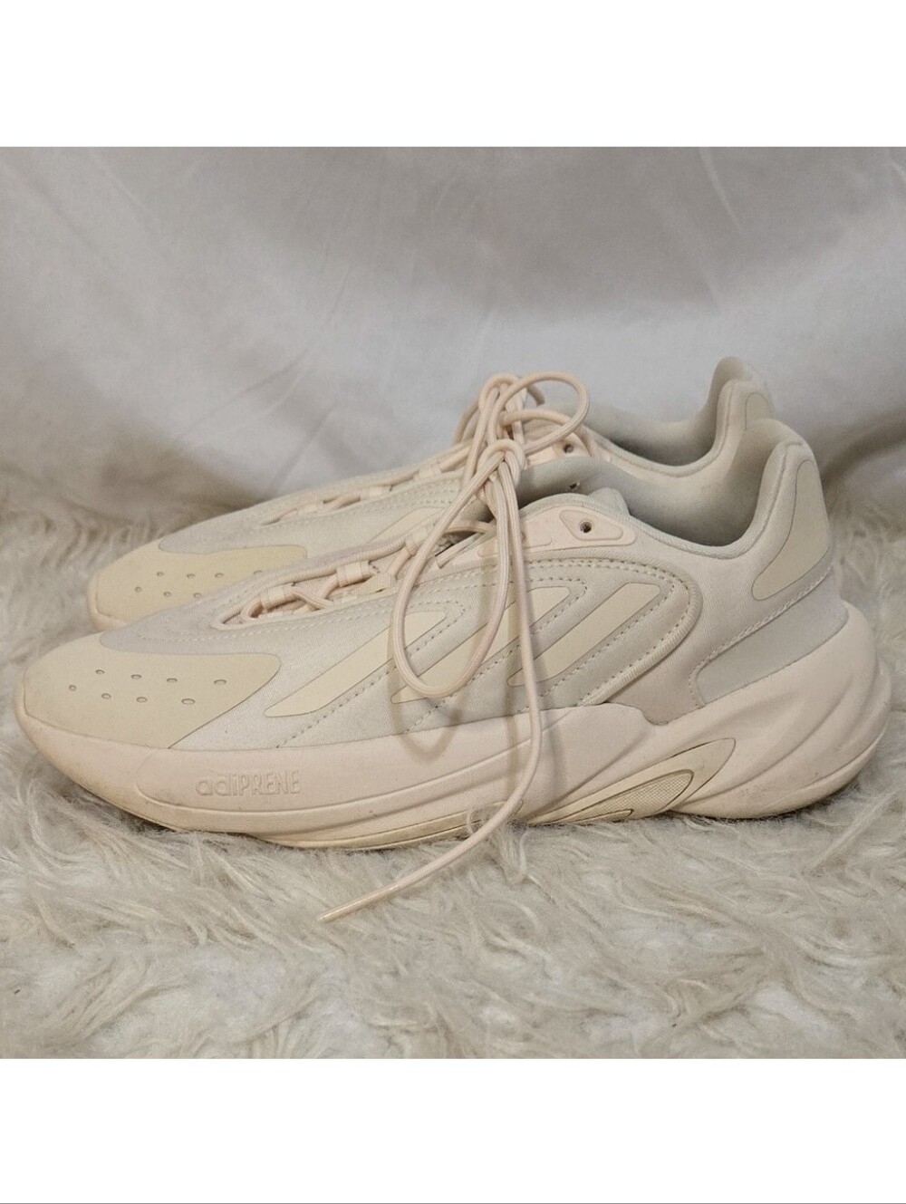 Adidas Originals Ozelia Sneakers Beige Ecru Tint Lace Up Ortholite Athleisure